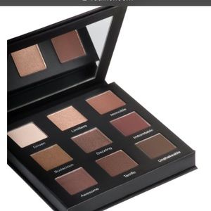 Realher eyeshadow palette